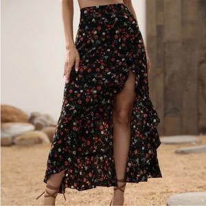 🔥CLEARANCE🔥Boho Gypsy Floral Print Ruffle Skirt L